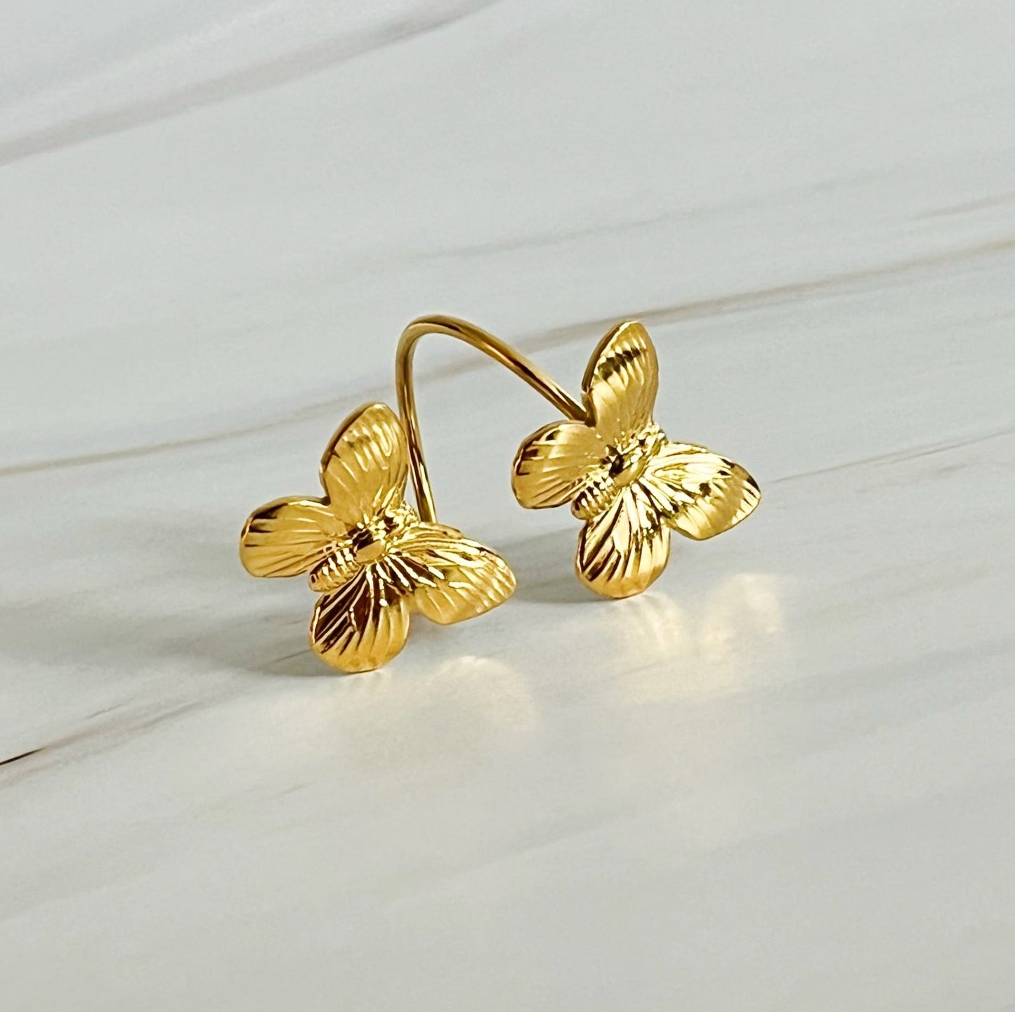 Vintage Butterfly Duo Ring – Elegant 18K Gold-Plated Statement Jewelry